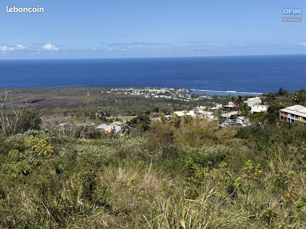 Terrain Les Avirons · 160 500 €