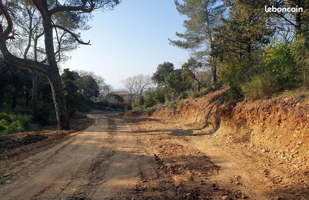 Terrain 1 000 m² Villeneuve Les Avignon · à Villeneuve-lès-Avignon · 365 000 €