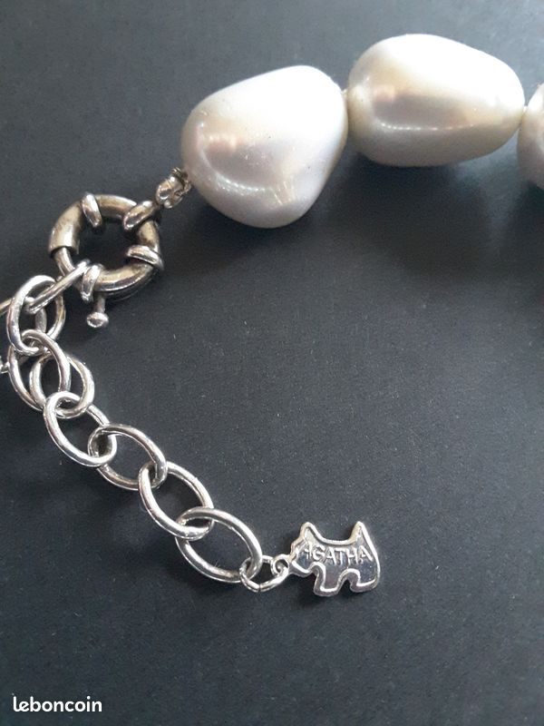 Collier Vintage Agatha Paris En Argenté Avec Pendentif Nounours Et Perles Grises - Occasion élégant