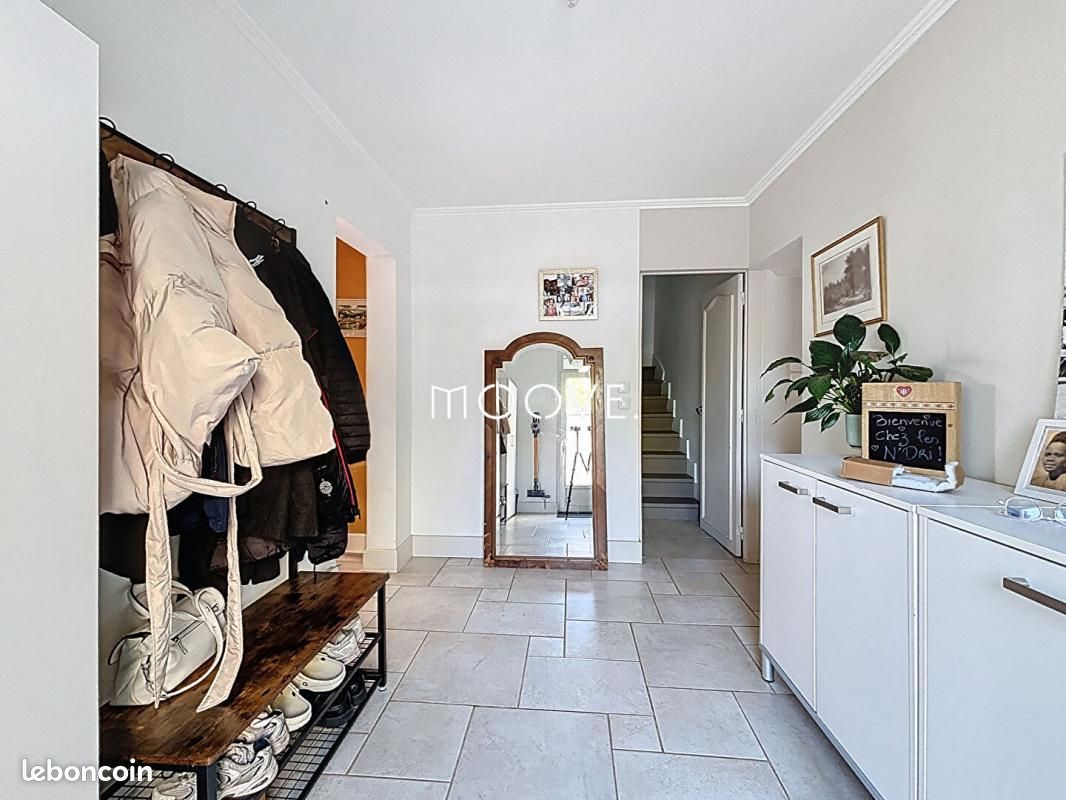 Maison 4 pièces 118 m² · à Oissel · 118 m² · 120 000 €