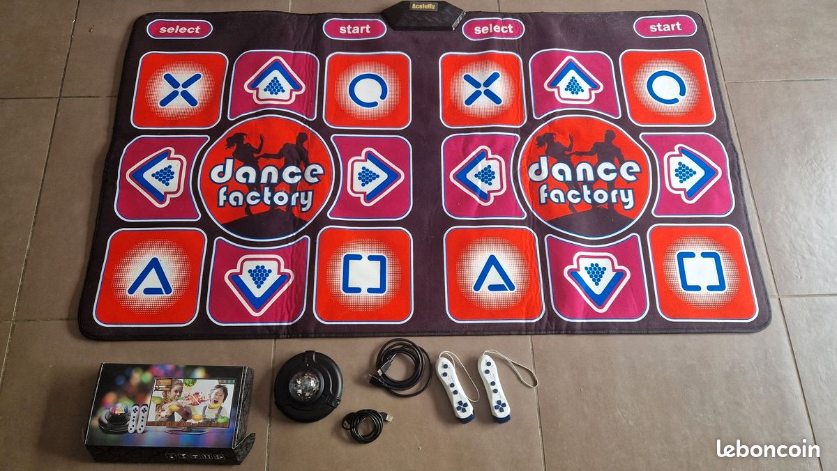 Bewinner Tapis de Danse électronique Tapis de Jeu Interactif Double Joueur pour Enfants Musique Danse Amusante pour Frères et Sœurs ou Amis en Fibre de Polyester Bewinner Tapis de Danse électronique Tapis de Jeu Interactif Double Joueur pour Enfants Musique Danse Amusante pour Frères et Sœurs ou Amis en Fibre de Polyester