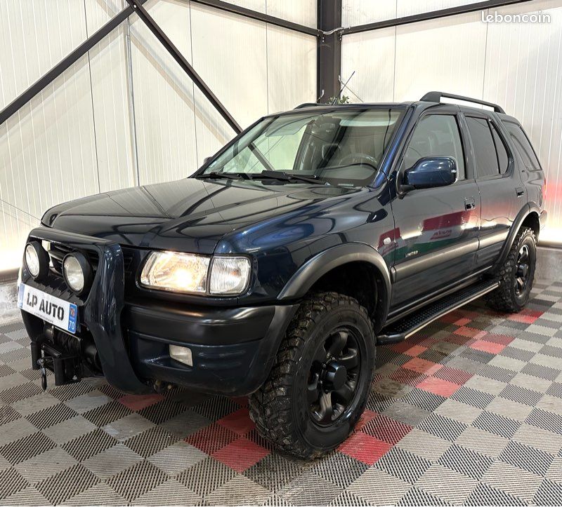 4x4 Opel Frontera 🌟 Belle Configuration 🌟 ⚙️ GROS TREUIL - Cuir - Sièges chauffants - Attelage - 8 roues - Reprise possible de votre véhicule (image 1)