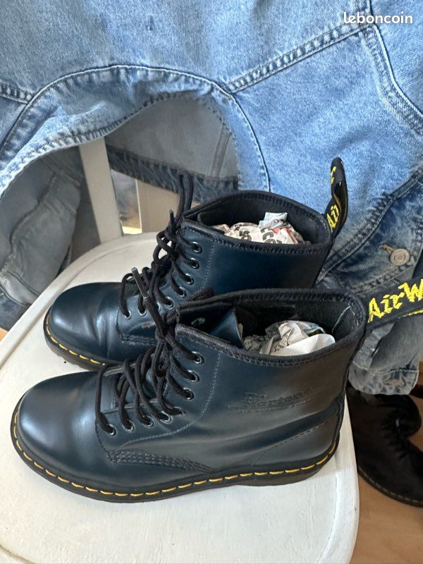 Bottes Dr. Martens 10072 En Cuir Noir Taille 39 EU - Occasion Très Bon état, Fabrication Thaïlande
