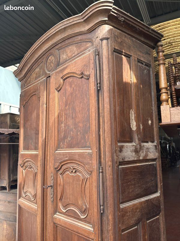 Grande armoire d’époque, Louis XIV, Marterie Louis XV a restaurer (image 2)