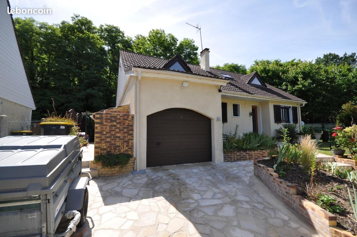 Maison 7 pièces 117 m² · à Saint-Yon · 117 m² · 369 000 €