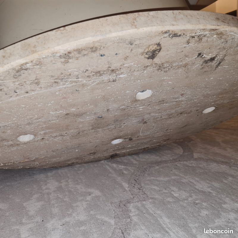 Table ovale pied en marbre (image 5)