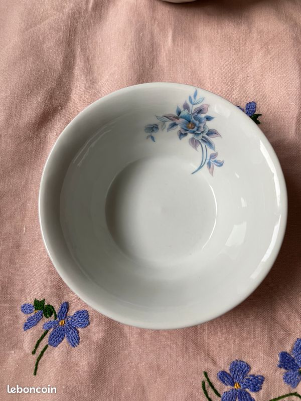 Lot 6 Coupelles Anciennes En Porcelaine - Ajourées - Dessert / Mignardises
