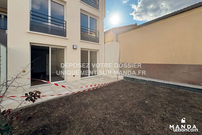 https://img.leboncoin.fr/api/v1/lbcpb1/images/56/4c/a2/564ca223ea77d927c2c74ac1f7ae8d9bc8bc0950.jpg?rule=ad-image