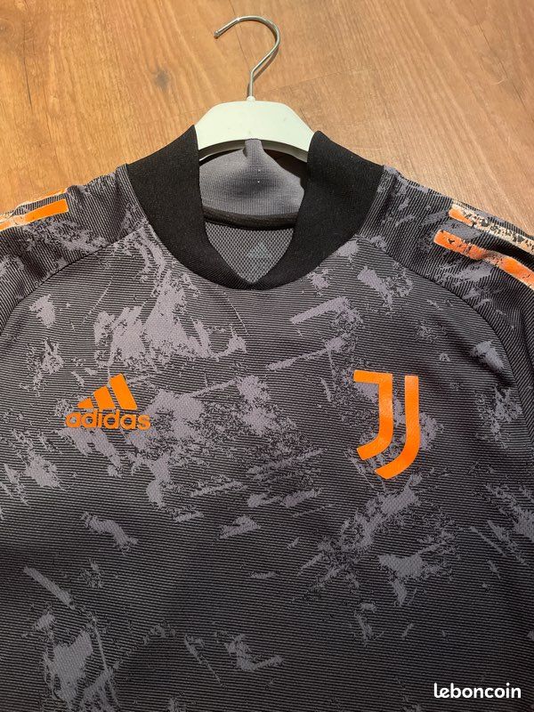 Maillot de la Juventus taille S (image 3)