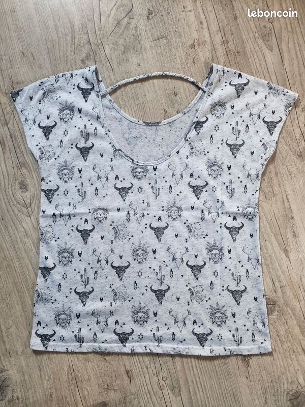 T-shirt Undiz Taille XS D'occasion - État Très Bon, Couleur Multicolore