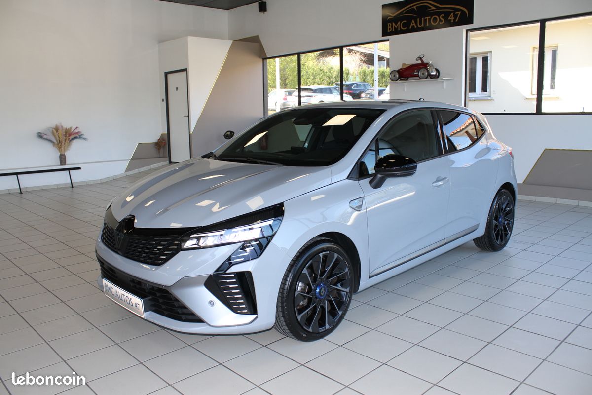 Renault Clio 1.0 Tce 90 ch Esprit Alpine ( Gris Rafale / 1er Main / Android Auto /Camera de recul) (image 1)