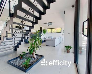Maison 1 284 000 € - 380 m²