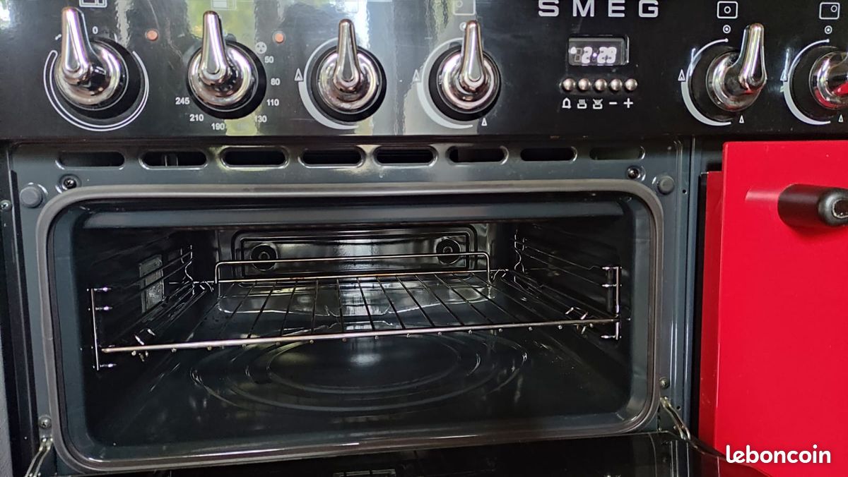 Piano de cuisson SMEG 90 cm – Rouge – 5 feux gaz – Double four chaleur tournante + gril (image 3)