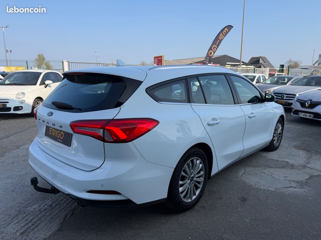 FORD FOCUS BREAK 1.0 ECOBOOST SCTI 125CH TITANIUM - BLUETOOTH - GPS - CROCHET D'ATTELAGE - RADAR DE RECUl (image 6)