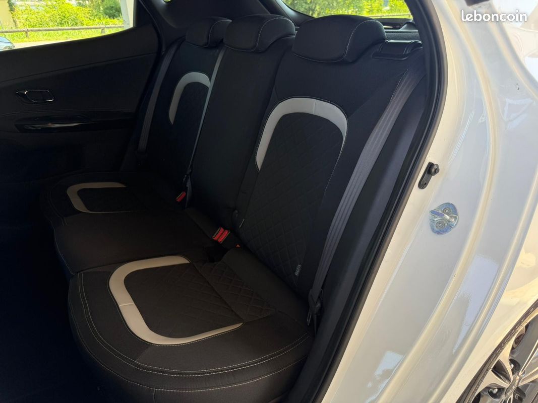 KIA CEE'D 1.6 CRDi 136 ch ISG GT Line DCT7 (image 12)