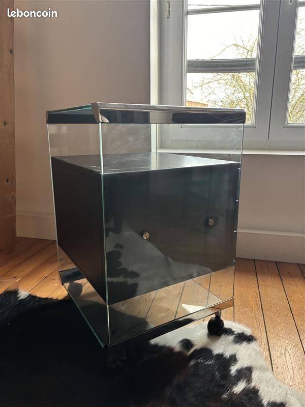 Meuble de bureau en verre, caisson métal sur roulettes (image 4)