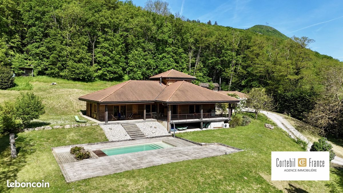 Maison 5 pièces 165 m² · à Chaumont · 165 m² · 885 000 €