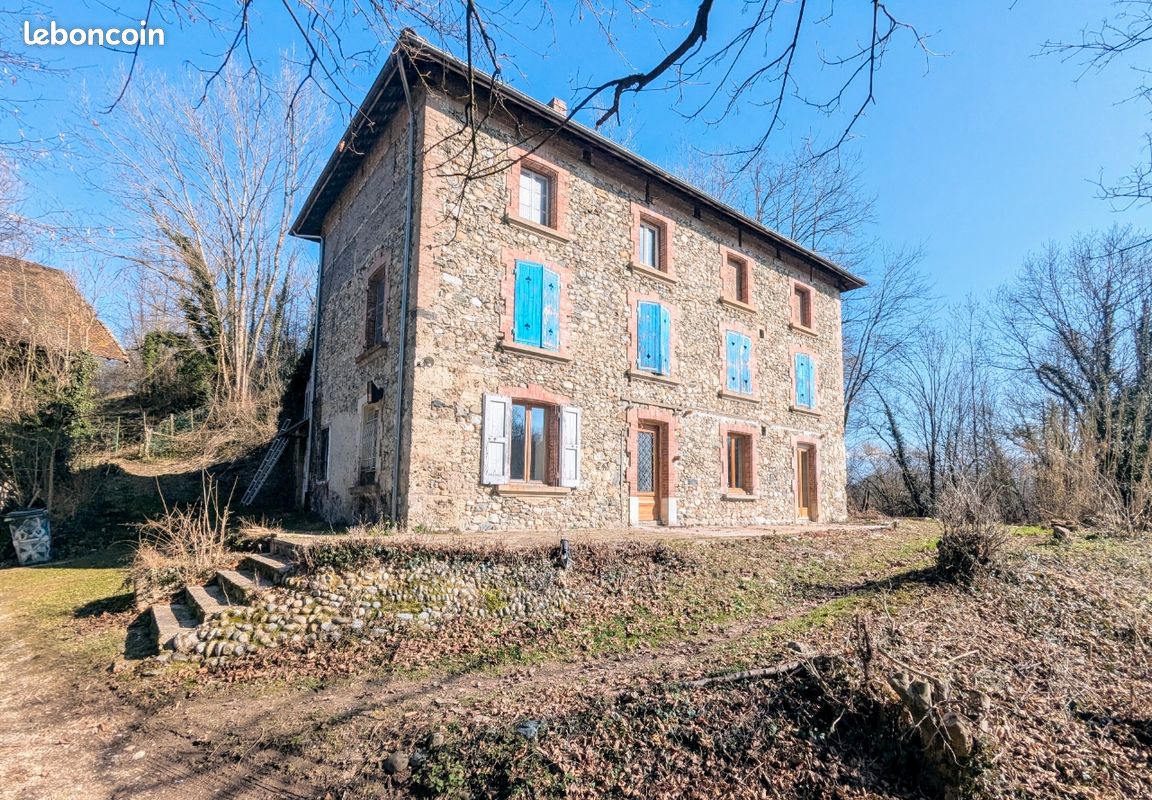 Maison 7 pièces 170 m² · à Saint-Cassien · 170 m² · 329 000 €