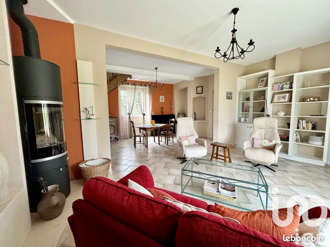 Maison 9 pièces 229 m² - Barbezieux-Saint-Hilaire 16300 (image principale 3)