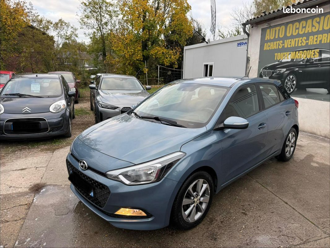 HYUNDAI i20 (image 1)