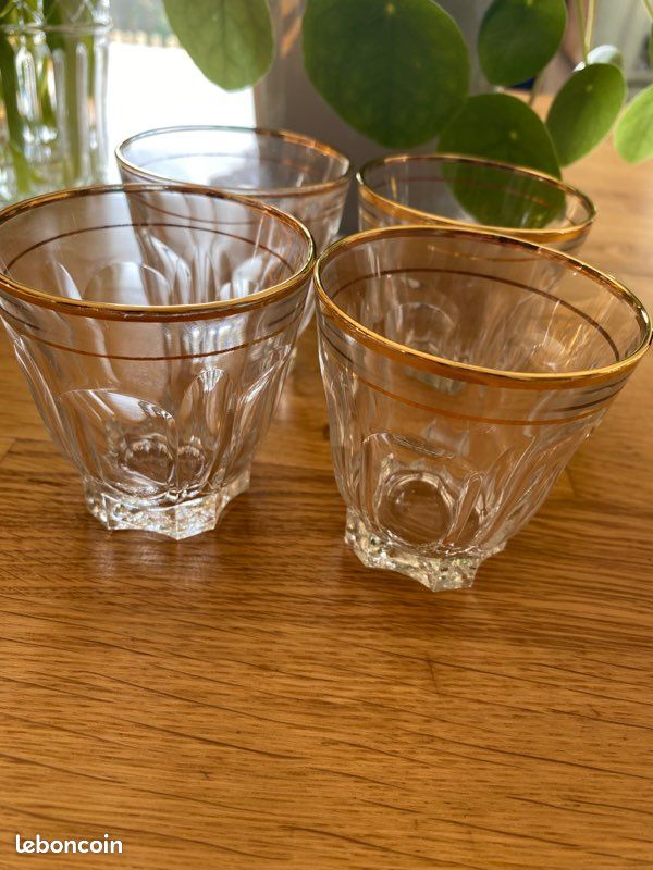 4 très beaux verres anciens (image 6)