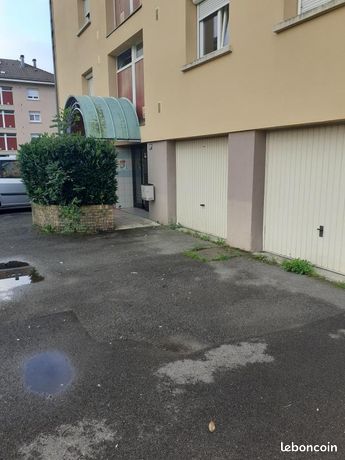 https://img.leboncoin.fr/api/v1/lbcpb1/images/56/5b/92/565b92e4bf0b2eb2aa2ccd1f0cd19673e83b5c9d.jpg?rule=ad-image