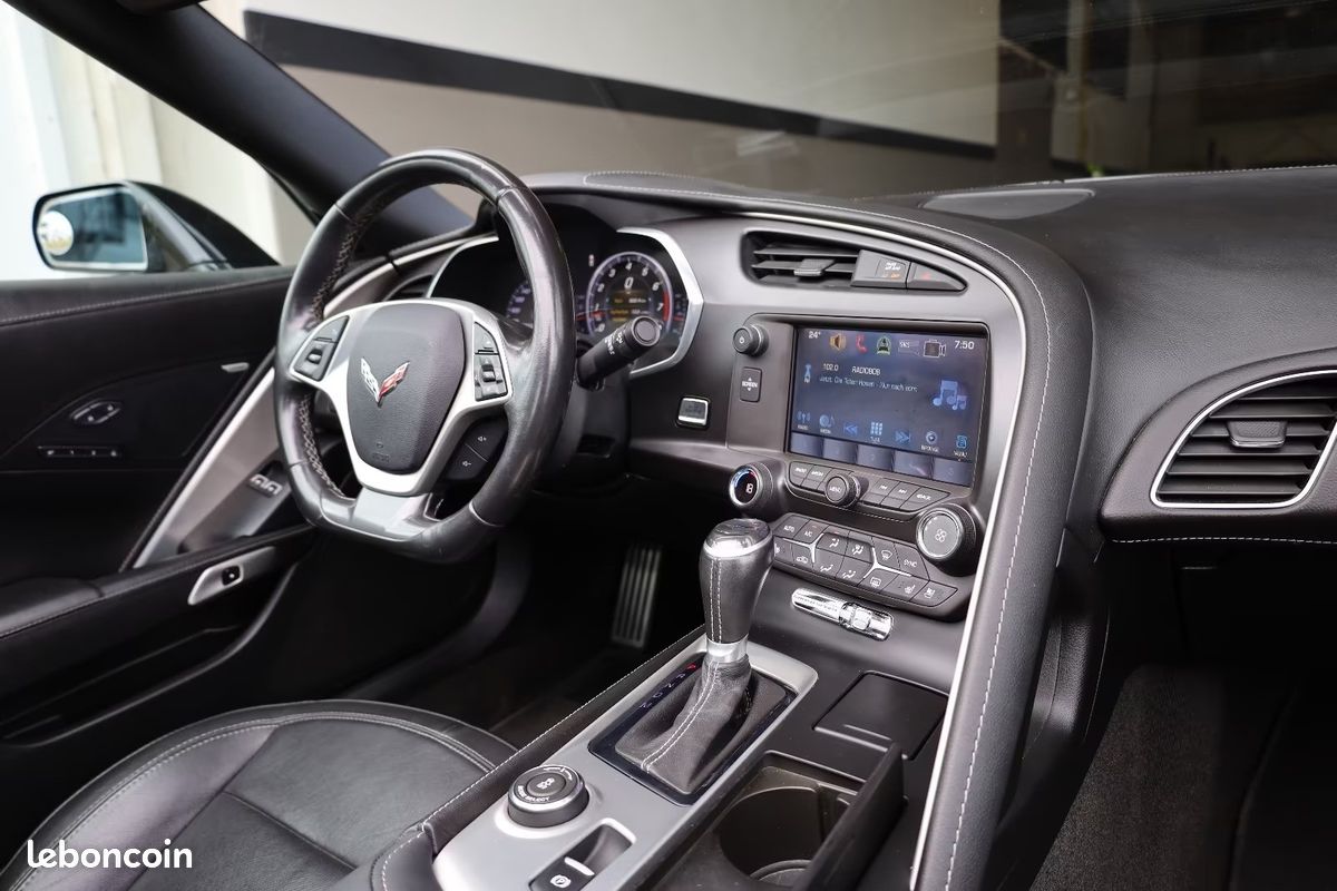 CHEVROLET CORVETTE C7 Grand Sport 2LT 6.2 V8 466 ch BVA8 – HUD – Bose – Toit carbone (image 17)