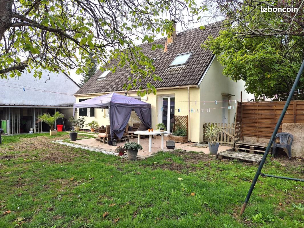Maison 6 pièces 131 m² · au Châtelet-en-Brie · 131 m² · 325 000 €