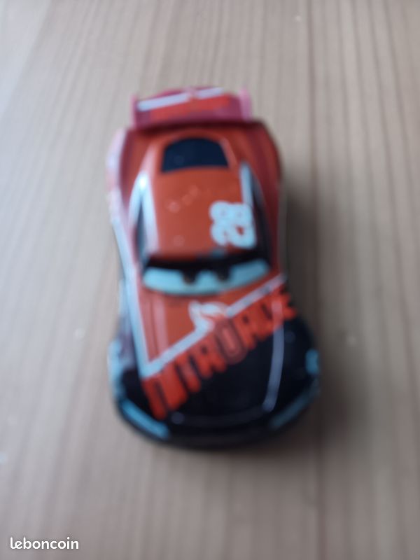 Tim treadless (image 1)