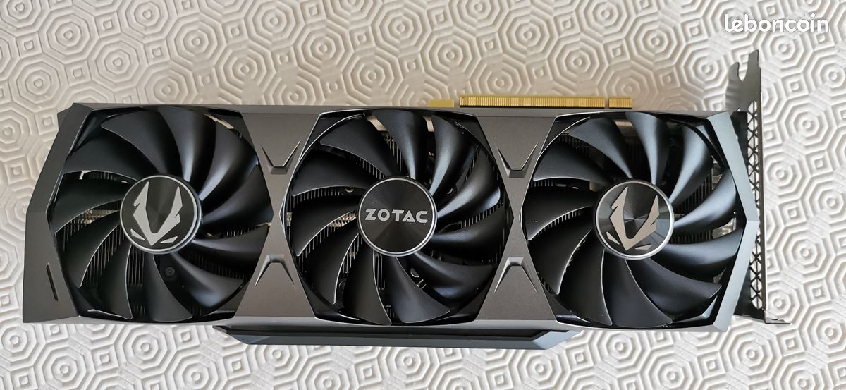 ZOTAC GAMING GeForce RTX 3090 Trinity Accessoires informatique