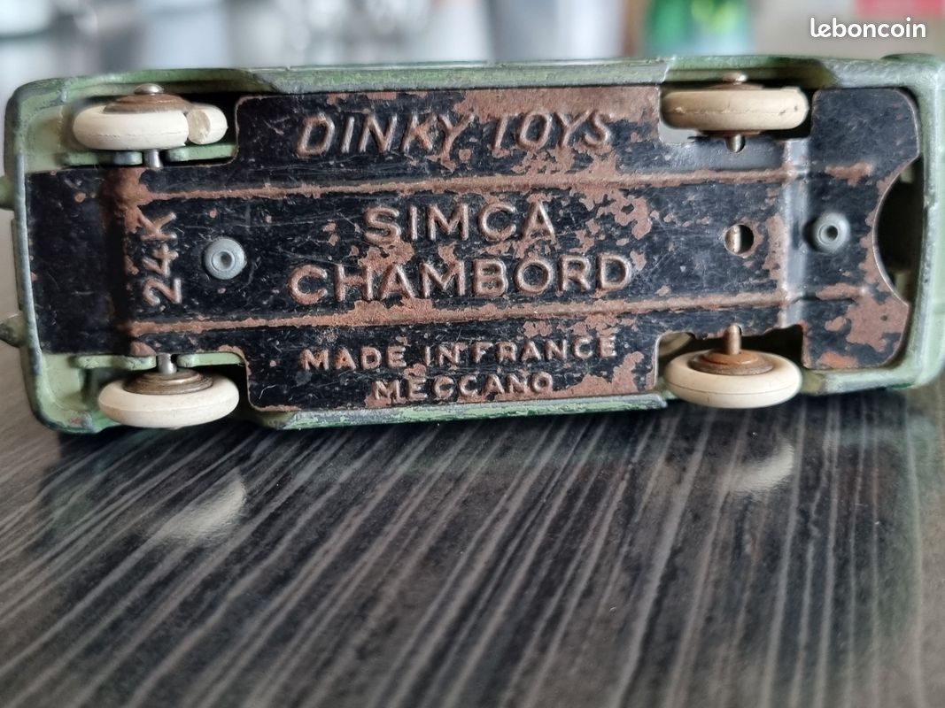 Dinky toys simca Chambord 24k - Collection