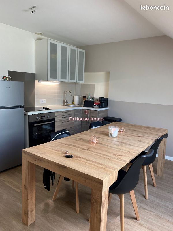 Appartement 3 pièces 25 m² · à Mézières-sur-Seine · 25 m² · 770 €/mois