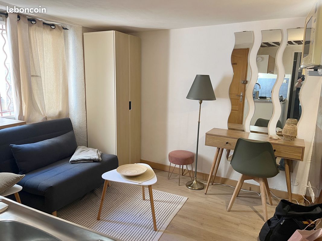 Location Studio étudiant meublé Hyères centre-ville (image 1)