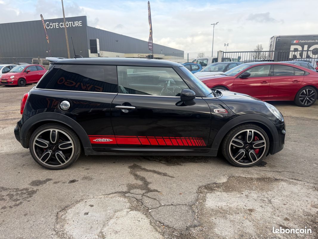 Mini mini 2.0 230ch john cooper works bva - suivi d'entretien - camera de recul - sieges chauffant - gps (image 7)