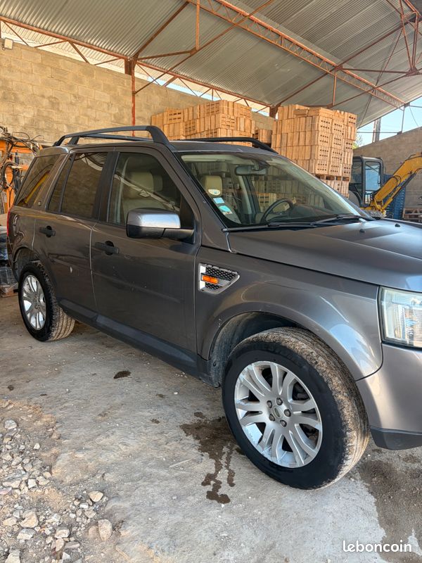 Voiture land Rover (image 1)