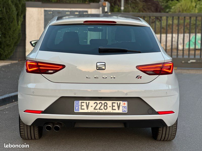 SEAT LEON III 5F1 Phase 2 1.4 TSi 150ch FR - Apple CarPlay - Caméra de recul - KeyLess - Démarrage sans clé - Full Led - Crit’air 1 (image 3)