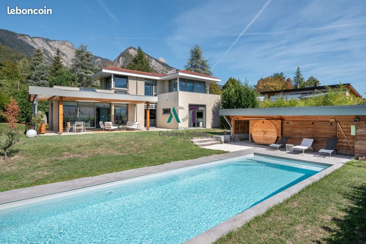 Maison 6 pièces 140 m² · à Saint-Ismier · 140 m² · 920 000 €