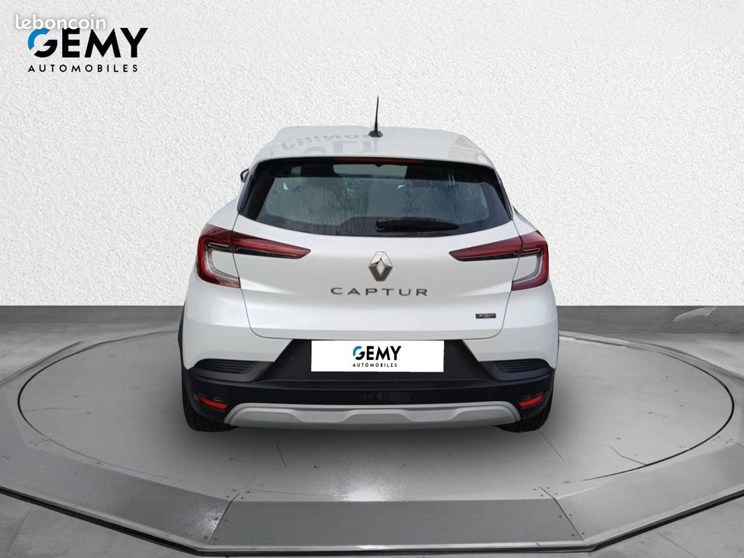 RENAULT Captur E-Tech full hybrid 145 Equilibre (image 5)
