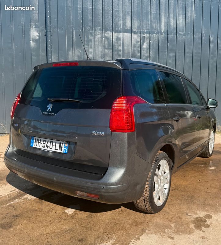 PEUGEOT 5008 7 places - garantie 6 mois (image 2)