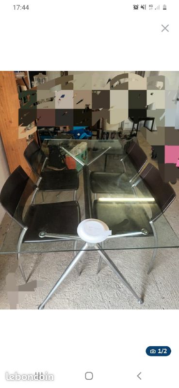Tables et 4 chaises (image 1)