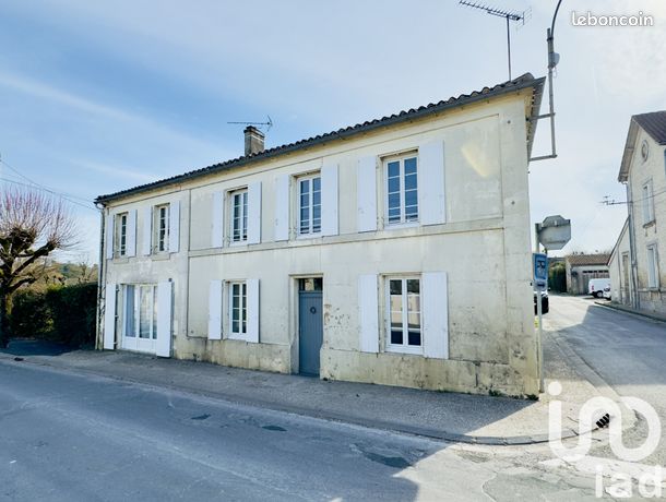 Immeuble 177 m² Segonzac