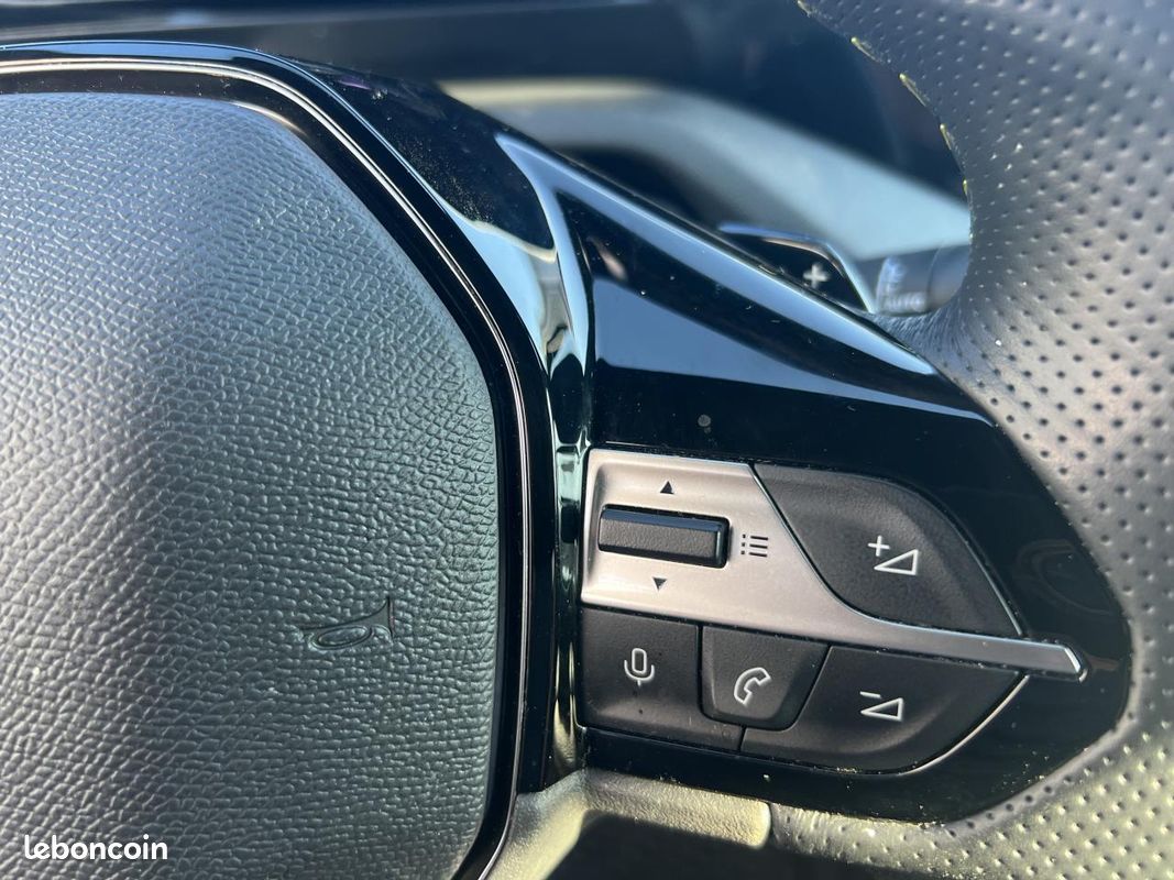 Peugeot 408 1.2 130 eat8 gt (image 21)