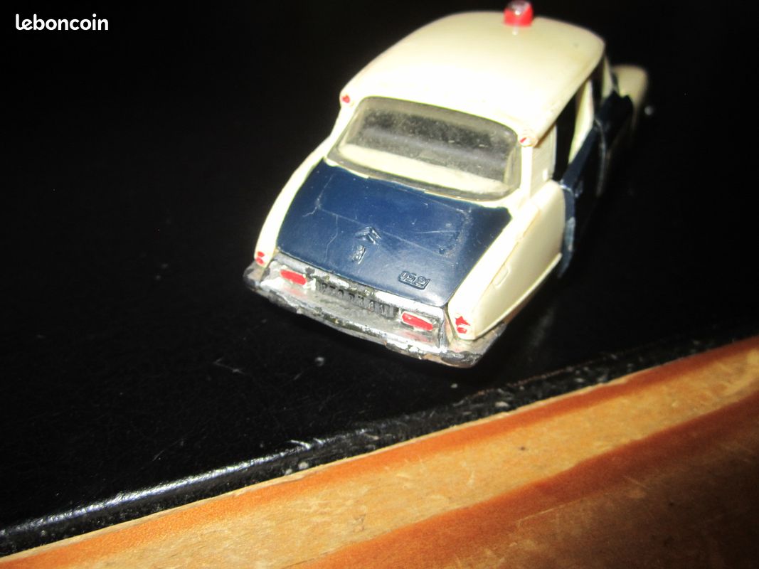 Norev 1/43 - Citroën DS 21 Police 1970 - Noir Et Blanc - Miniature De Collection