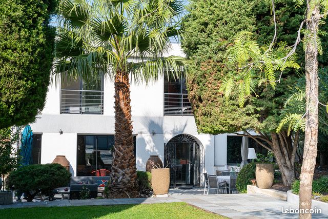Maison 7 pièces 217 m² · à Marseille · 217 m² · 2 295 000 €
