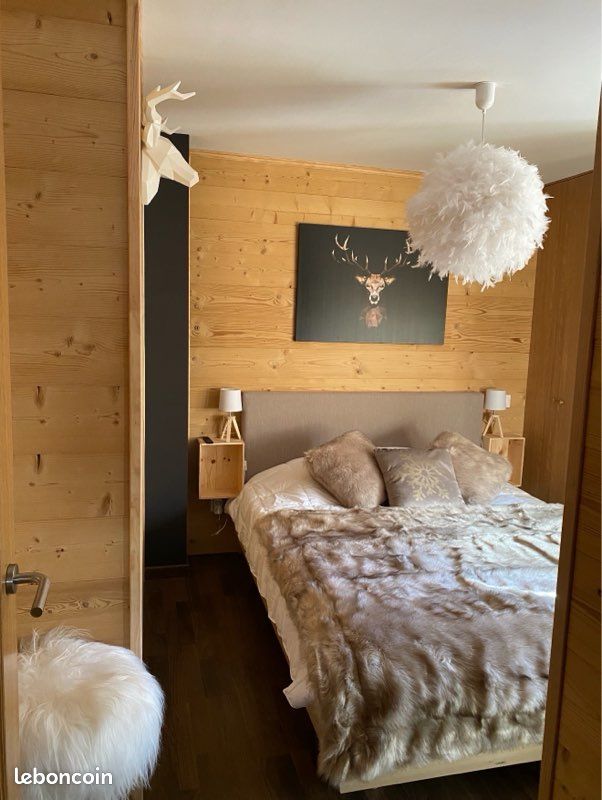 T3 Premium esprit chalet • 50 m des pistes • Terrasse 50 m² • Garage • Local à skis (image 1)