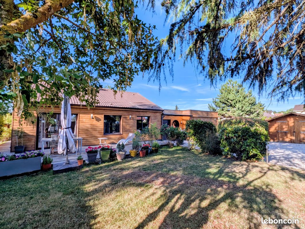 Maison 6 pièces 145 m² · à Thoiry · 145 m² · 465 000 €