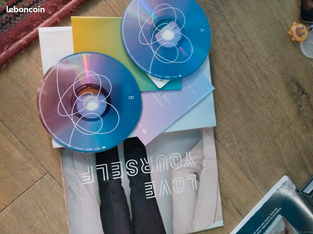 Gros lot albums, peluches etc. BTS (image 7)