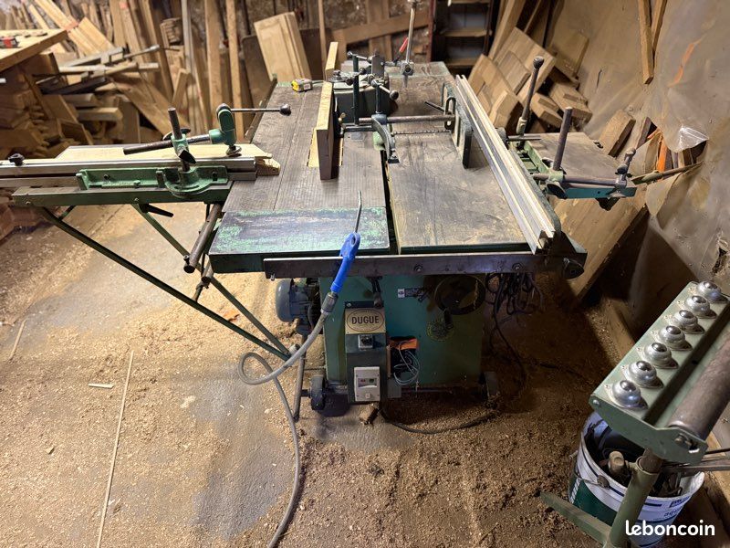Machine à bois et ses outils (image 1)