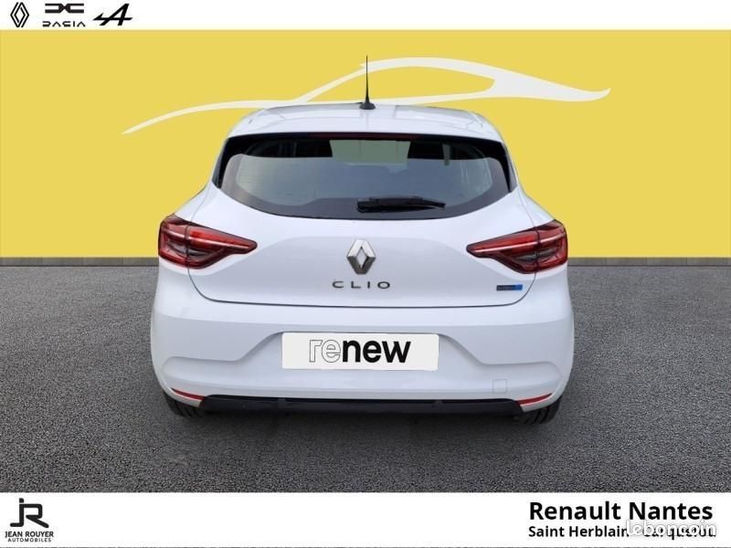 Renault Clio 1.6 E-Tech hybride 145ch Equilibre (image 16)