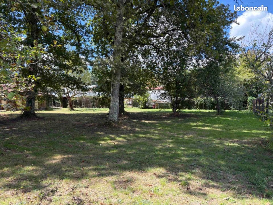 Terrain 550 m² Saint Selve · à Saint-Selve · 129 000 €